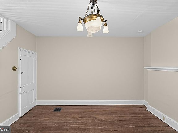 5th image of 135 Dawson St