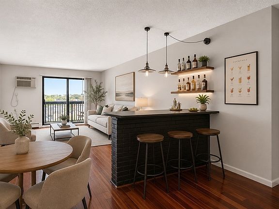 5th image of 10 Williams St APT 55