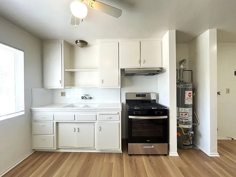 RV NT 307 - 319 — Photo 6