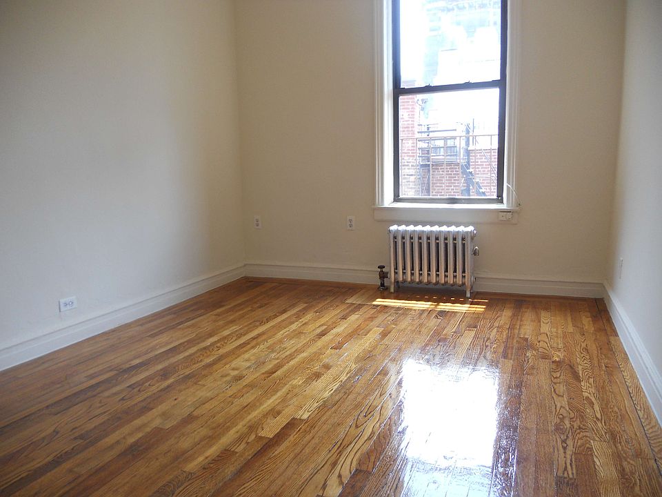 2nd image of 220 W 21st St APT 6D