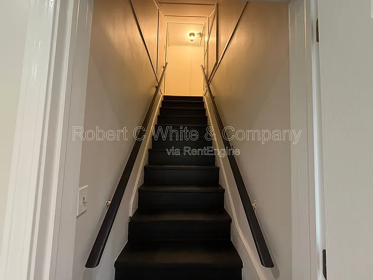 36 Pomeroy Ave — Photo 15