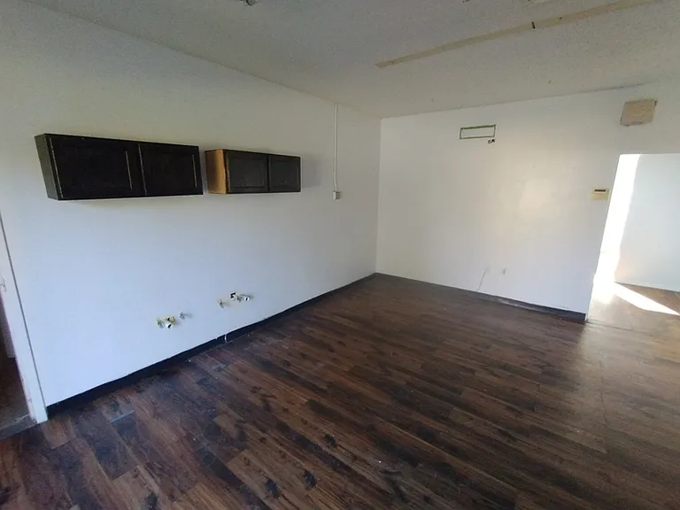 5615 Wesconnett Blvd — Photo 6