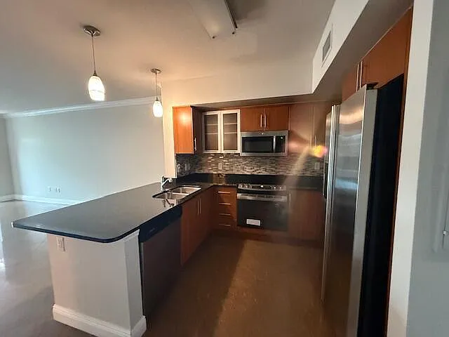 600 S Dixie Hwy #303 — Photo 21