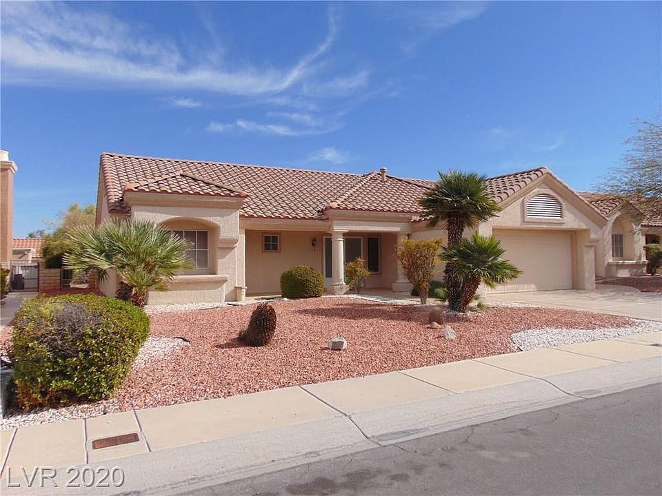 1st image of 2600 Desert Glen Dr