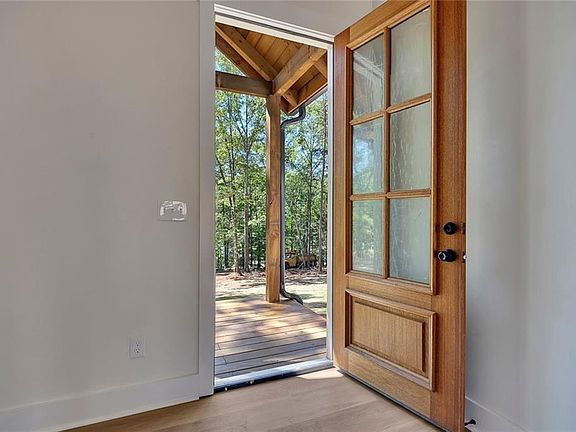 4th image of 774 Donahoo Rd