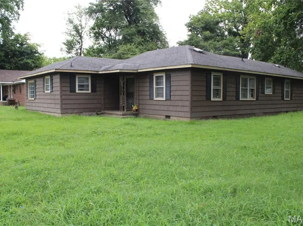 109 E 9th St, Caruthersville, MO 63830