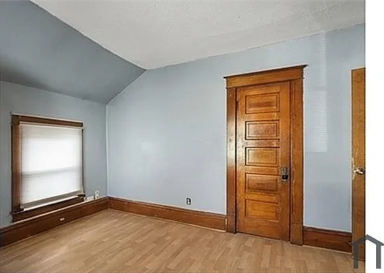 211 Adams St — Photo 14