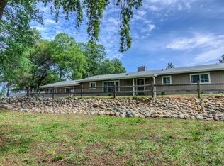 10946 Gautier Dr, Auburn, CA 95602