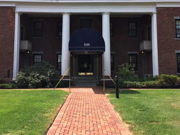 198 Pawling Ave APT 21, Troy, NY 12180