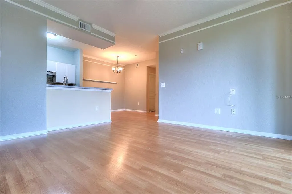 2 bed, 2.0 bath, 1032 sqft, $1,545 — Photo 4