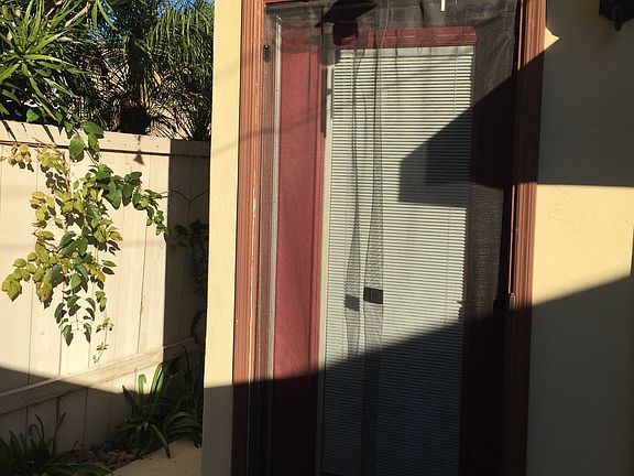 3rd image of 4555 Wilson Ave