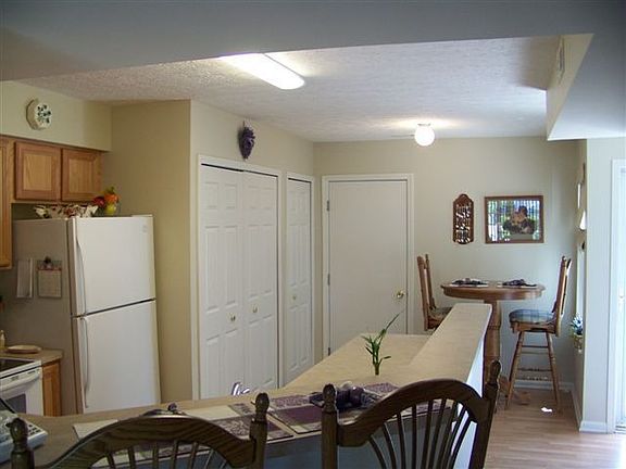 Another view of kitchen
