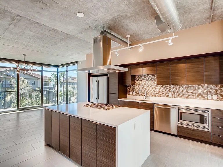100 W Portland St #408 — Photo 3