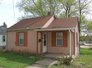 407 S 2nd St, Oregon, IL 61061