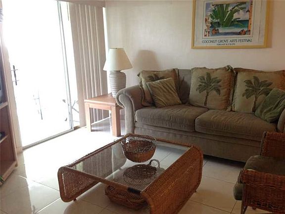 4th image of 2545 S Bayshore Dr APT 309