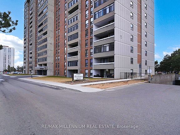 3rd image of 15 Kensington Rd Unit 1512