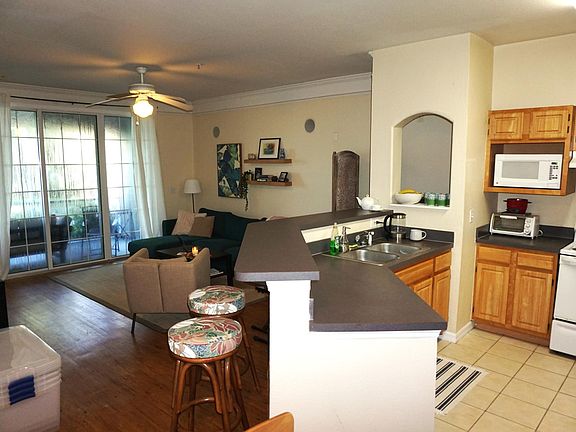 3rd image of 3250 Corona Village Way APT B04