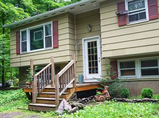 12 Niles Dr, Woodstock, NY 12498