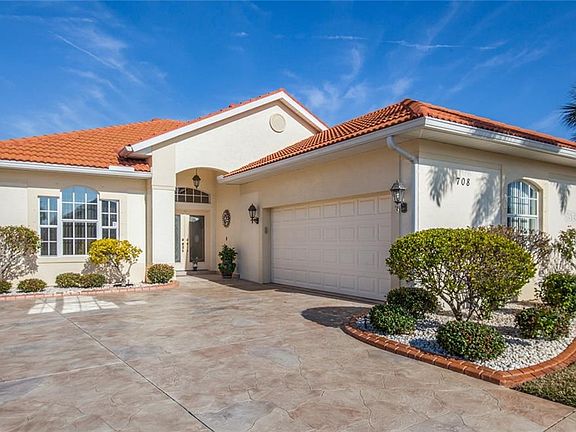 3rd image of 708 Silk Oak Dr