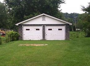 3rd image of 4113 Sullivan Gardens Dr