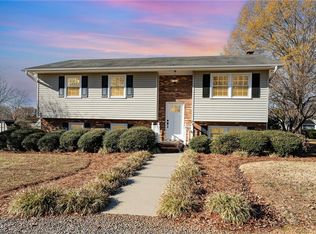 729 Redland Rd, Advance, NC 27006