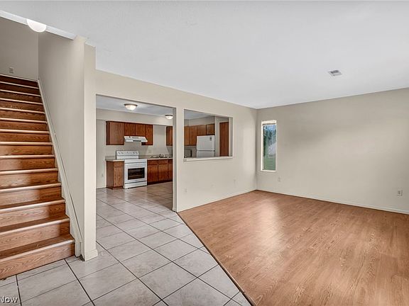 5th image of 1541 Whitehall Blvd