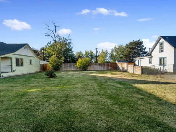 Grant Ave, Prosser, WA 99350