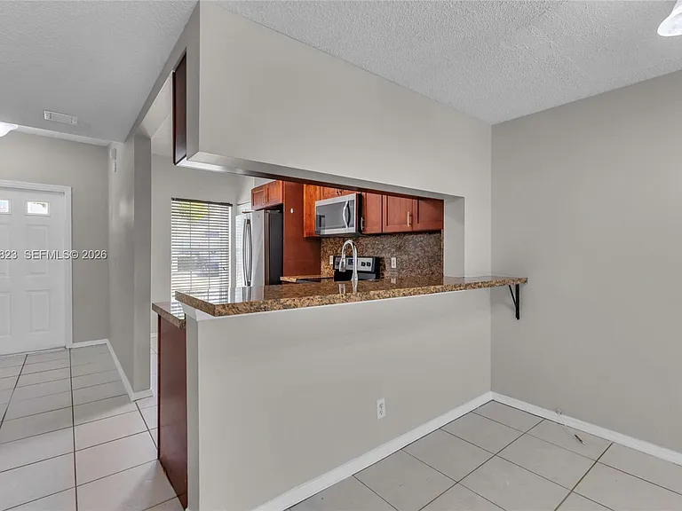 16640 Hemingway Dr #16640 — Photo 6