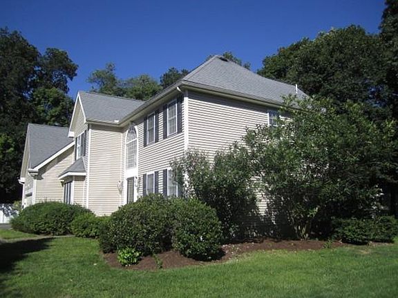 2nd image of 3 Birchwood Dr