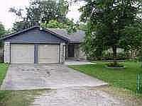 2nd image of 11914 25th St