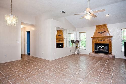 3rd image of 265 32nd Ct SW