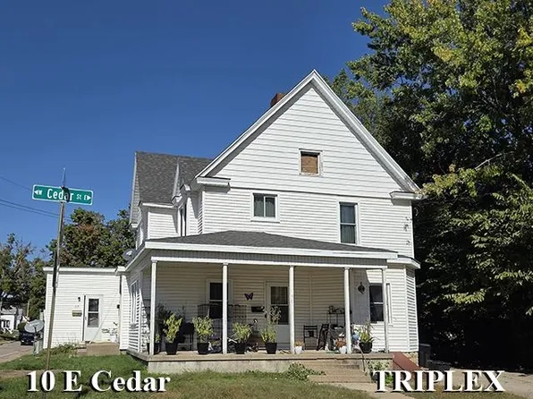 10 E Cedar St, Platteville, WI 53818