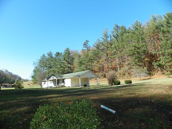 3rd image of 2867 State Highway 1750