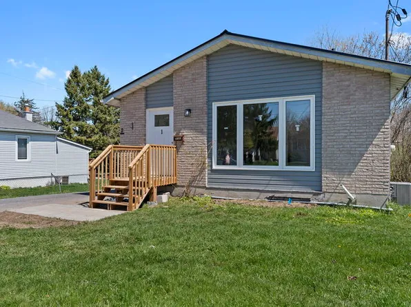 1199 Montreal St #1, Kingston, ON K7K 3K9