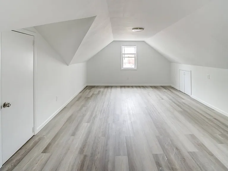 1343 Victory Dr — Photo 20