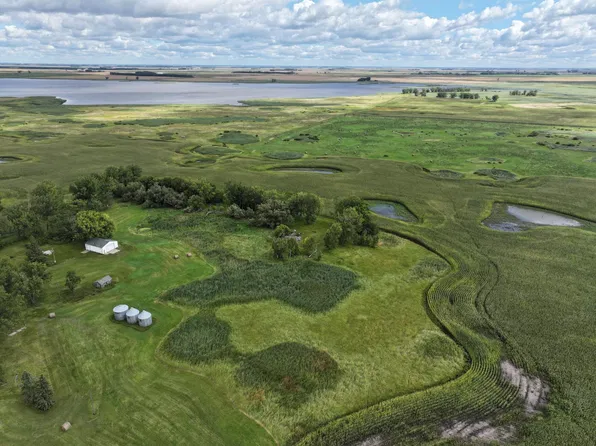 53rd St NE, Rugby, ND 58368