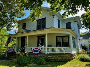 1352 N Benton Ave, Springfield, MO 65802