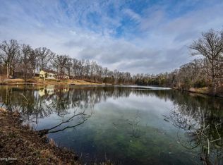 6011 Camden Acres Dr, Crestwood, KY 40014