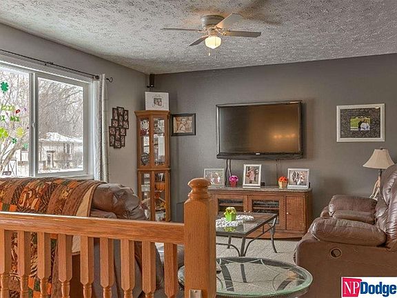 2nd image of 13 Redwood Ln