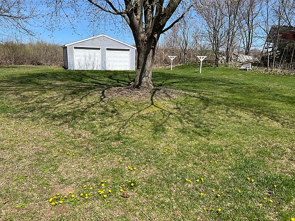 3rd image of 3527 Livingston Rd