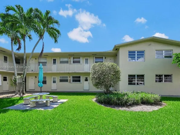 1301 N 12th Ct APT 3B, Hollywood, FL 33019