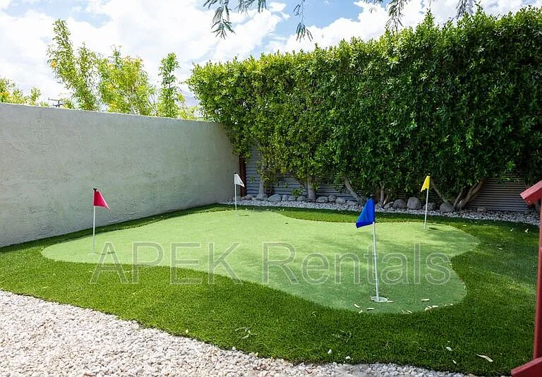 2184 E Powell Rd — Photo 11