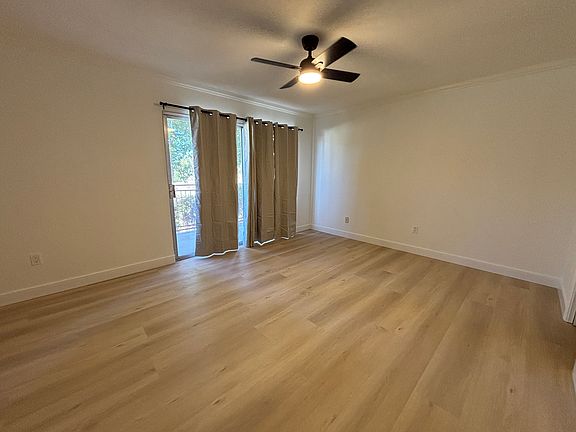 5th image of 3320 Redondo Beach Blvd #F55cbd6fd