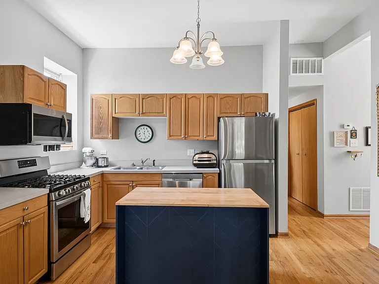 1236 N Marion Ct #2 — Photo 4