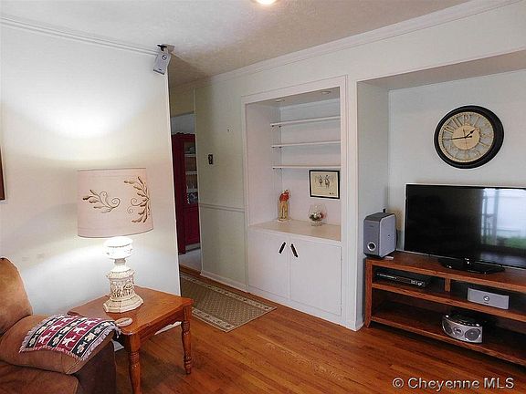 3rd image of 720 Simkins Ave