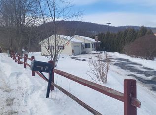 6 West View Drive, Granville, NY 12832