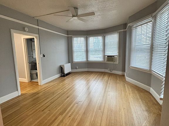4th image of 2630 L St #363