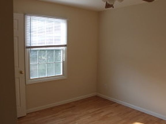 5th image of 299 Franklin Ave #1