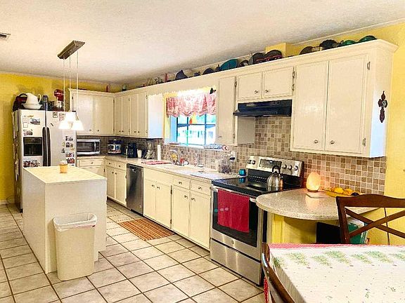 2nd image of 8080 Laurie Ln
