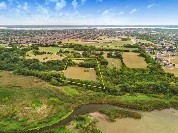 6819 Chiesa Rd, Rowlett, TX 75089